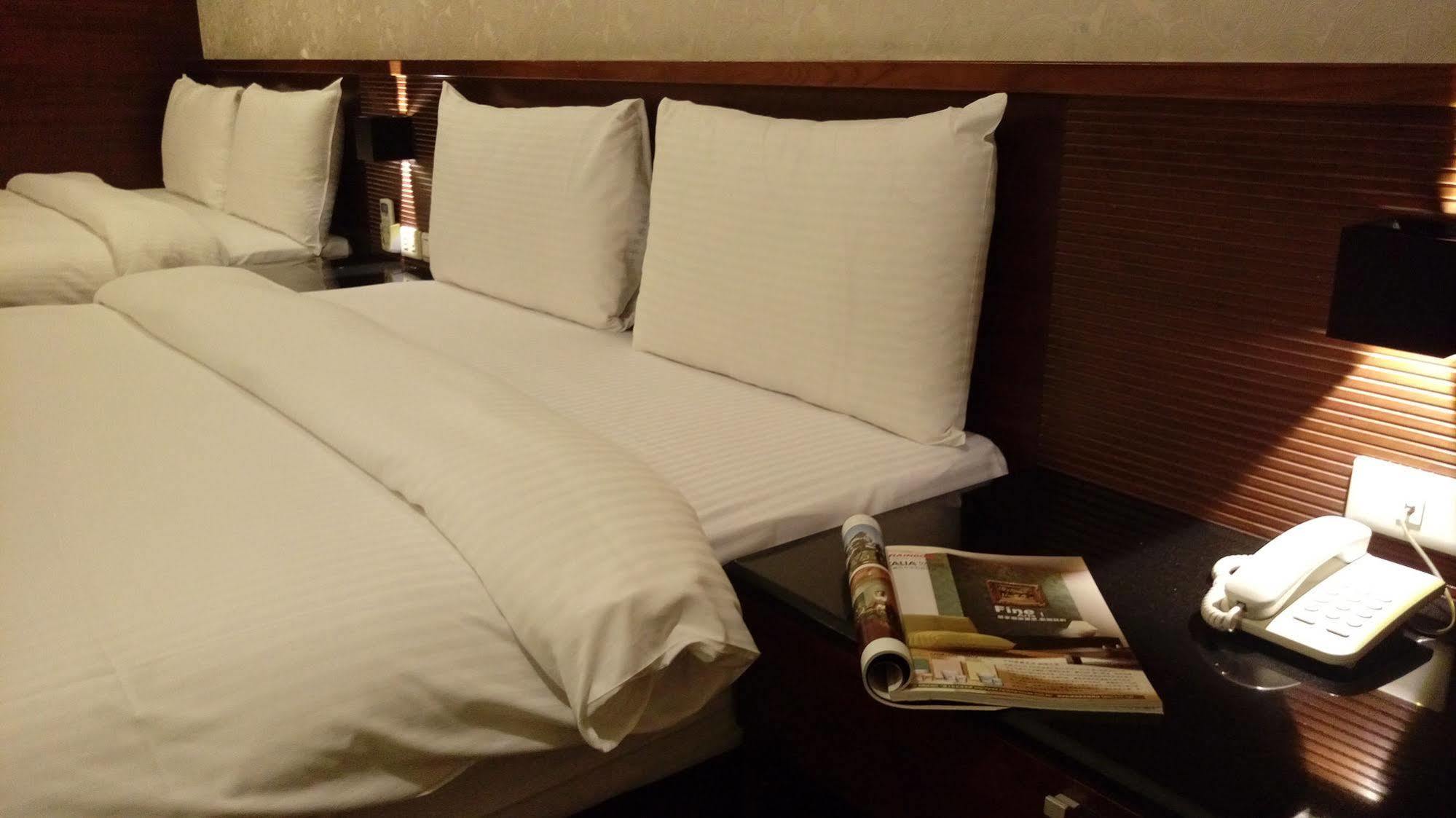 Sun Sweet Hotel Луодонг Екстериор снимка