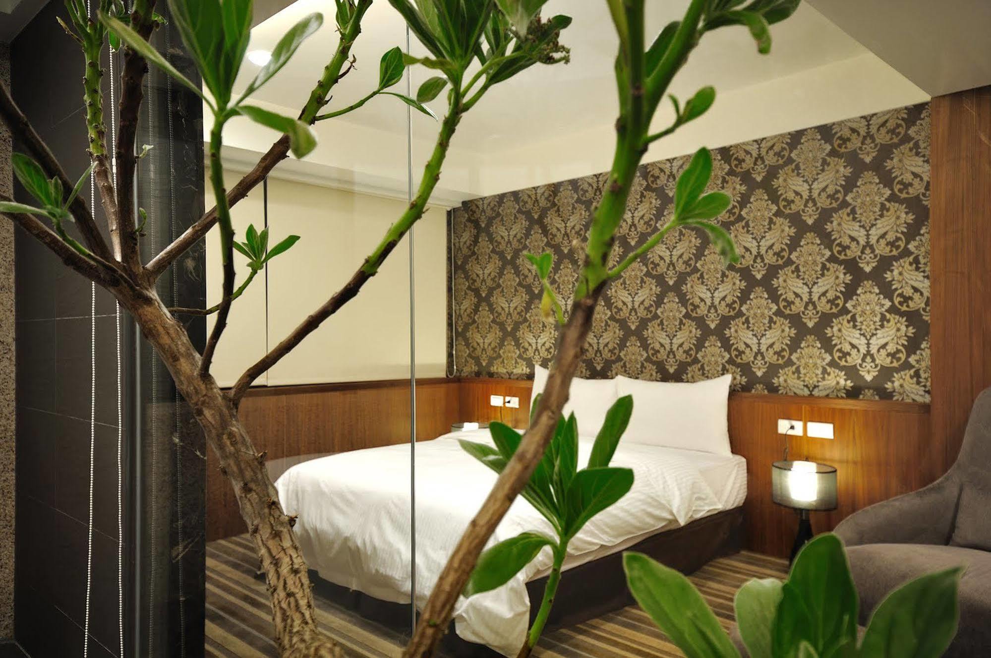 Sun Sweet Hotel Луодонг Екстериор снимка